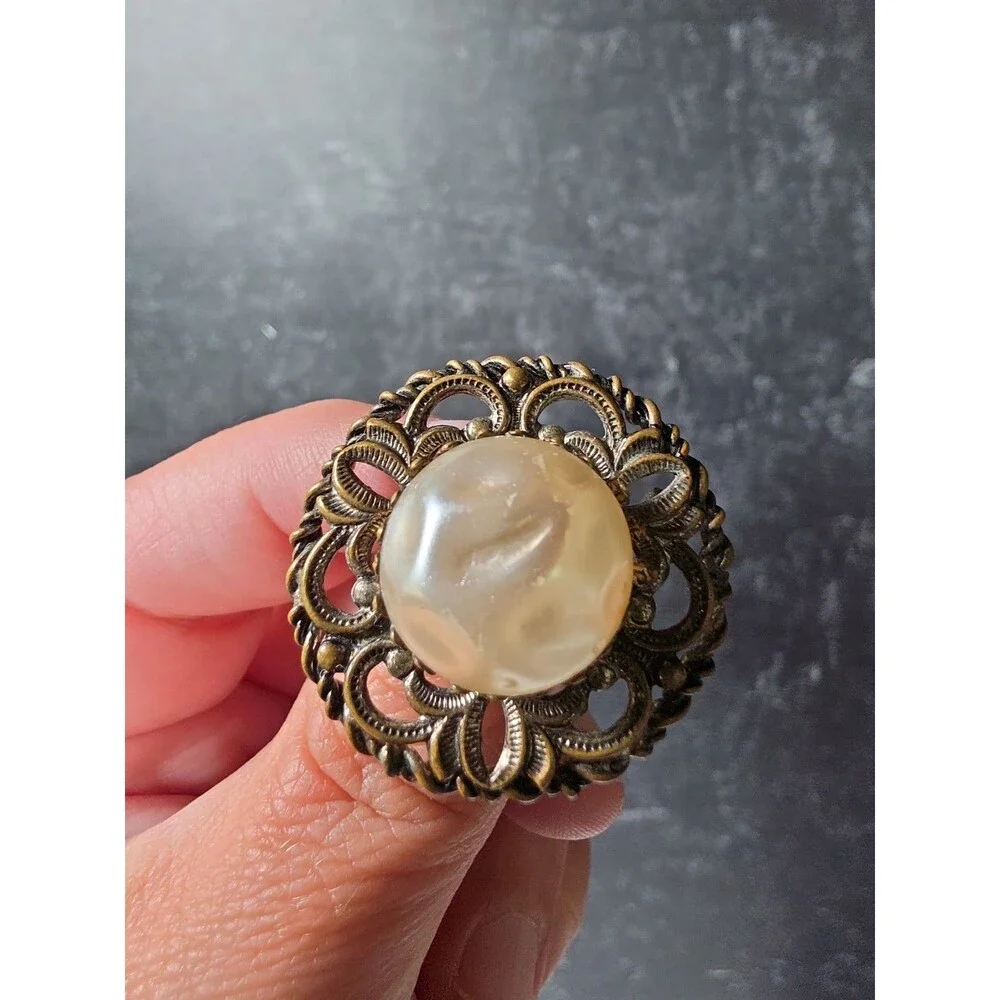 Floral Faux Pearl And Metal Brooch Vintage Costume Jewelry READ Description